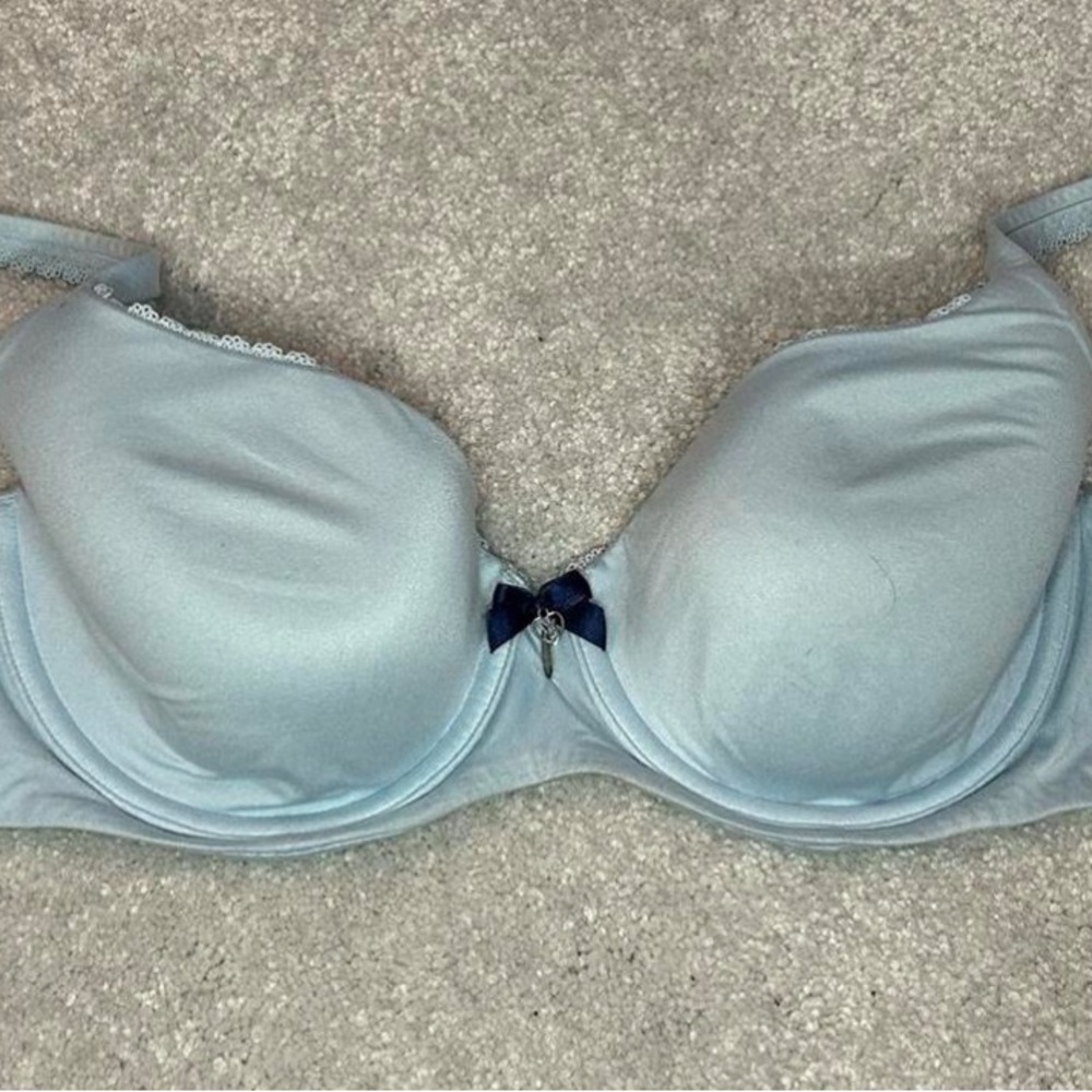 Victoria's Secret lined perfect coverage 38DDD